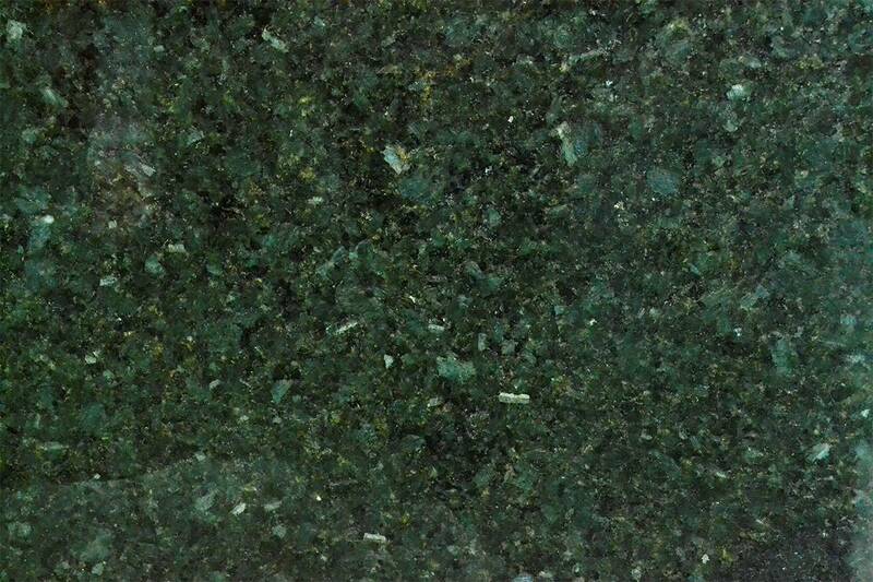 Granito Verde Ubatuba Extra 1.20X60x1.2-1.5