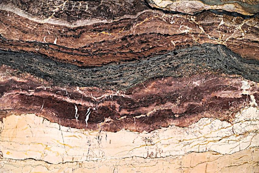 Mármol Travertino Rojo P/B Bis 30.5X30.5 (10.7)