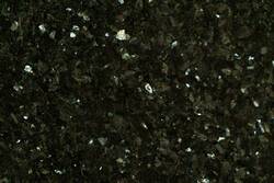 Granito Emerald Pearl Media Lámina 1.5-1.8 Cm