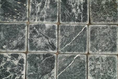 Mármol Verde Saltan 10X10 Tomboleado (Recuperacion)