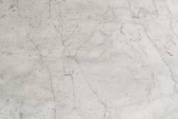 Marmol Blanco Carrara Selec 30.5X61x1