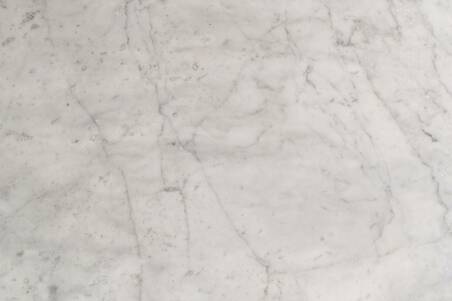 Marmol Blanco Carrara Selec 30.5X61x1