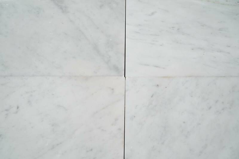 Mármol Blanco Carrara 30X30x2 S/E
