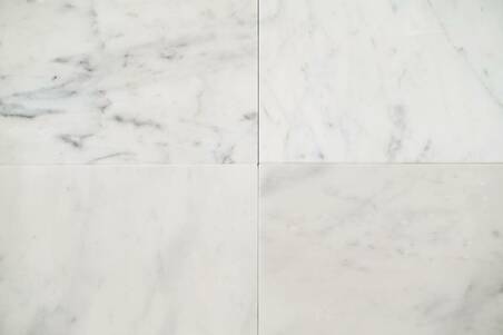 Mármol Blanco Carrara Seleccionado 30.5X30.5X1 10