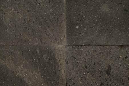 Cantera Mexicana Negra 30X30x2