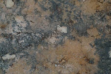 Mármol Travertino Rojo Rusticatto 40.6X40.6