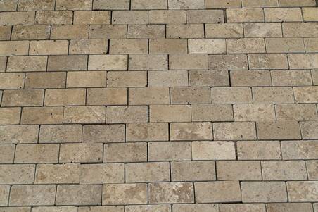 Tapete Travertino Choco 5X10 10Pzas